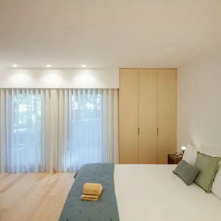 Wood House Villa