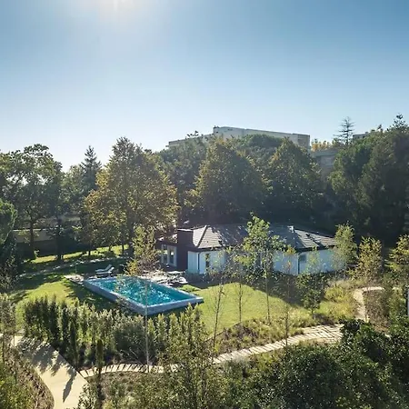 Wood House Villa
